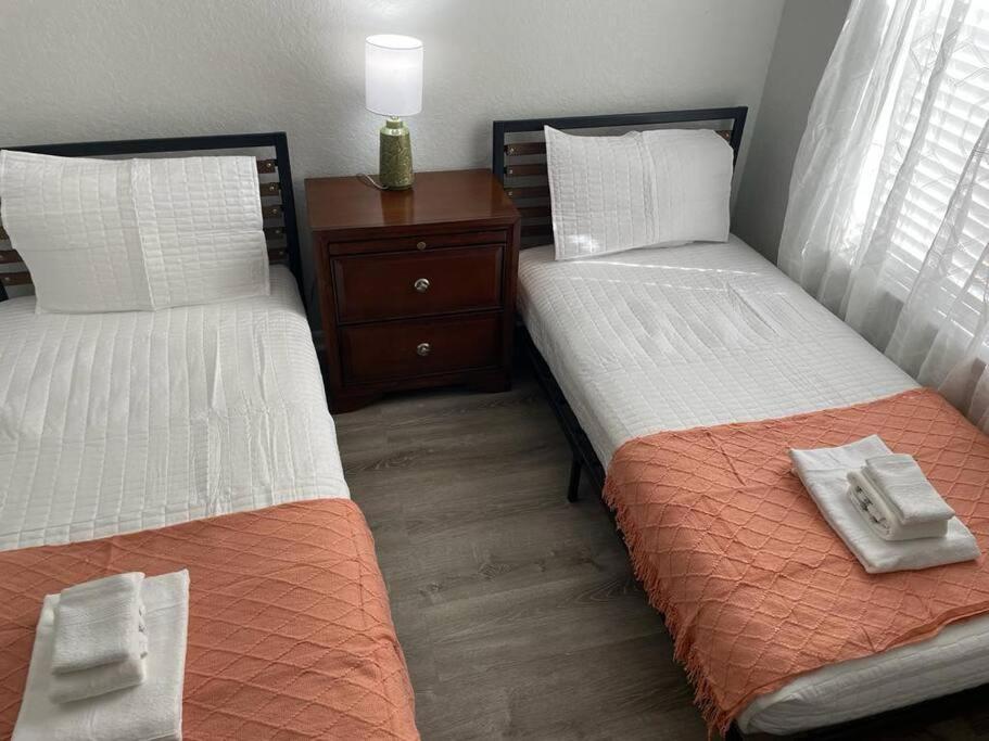 Cozy Stylish Townhome دافِنبورت المظهر الخارجي الصورة